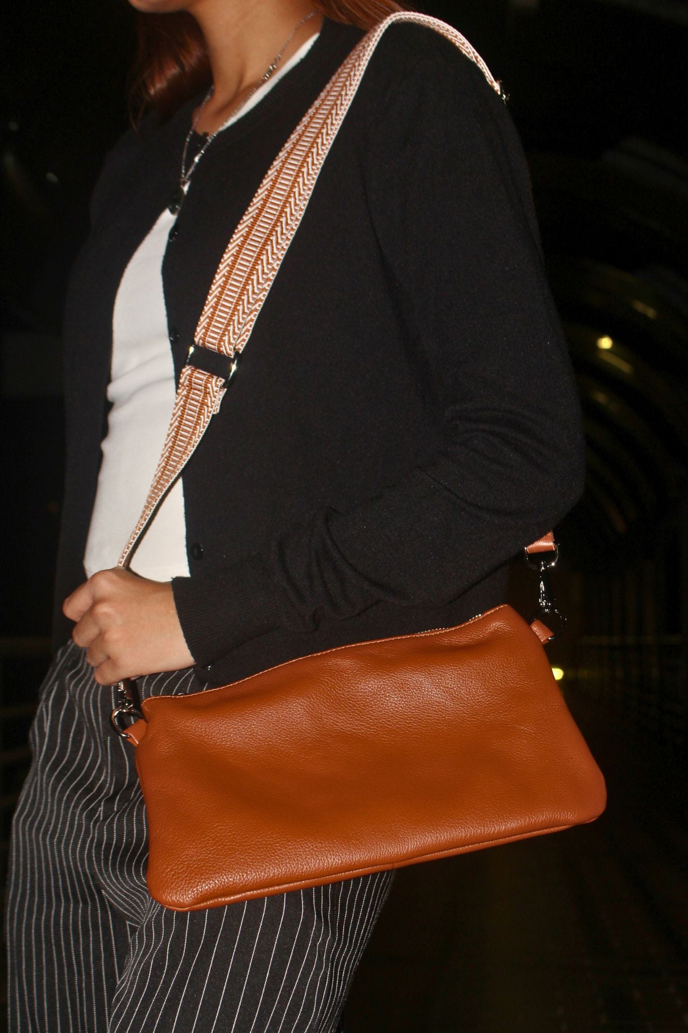 Women's genuine cowhide leather clutch handbag Almo V2 design
