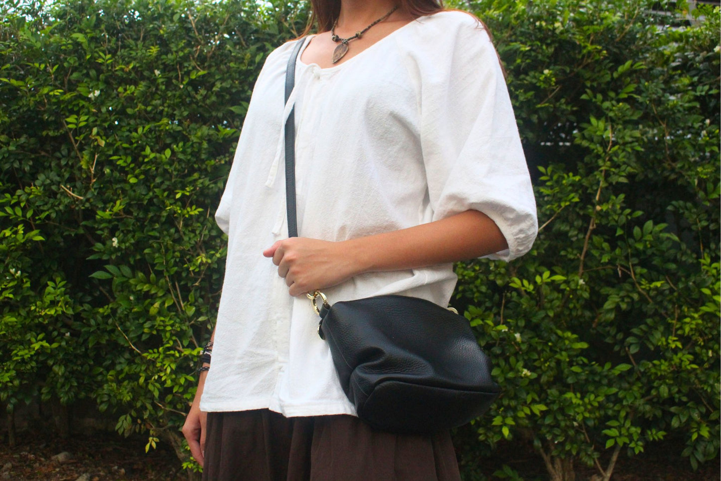 Women's genuine cowhide leather handbag Carly design