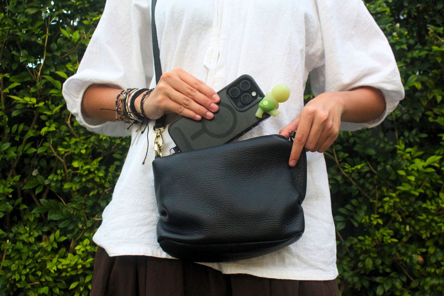 Women's genuine cowhide leather handbag Carly design