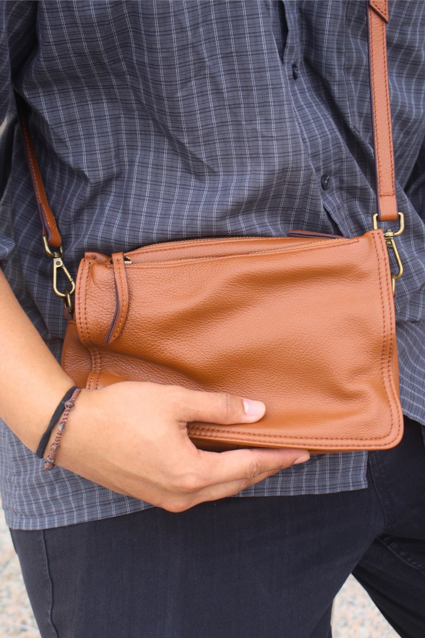Women's genuine cowhide leather handbag Vivien V2 design