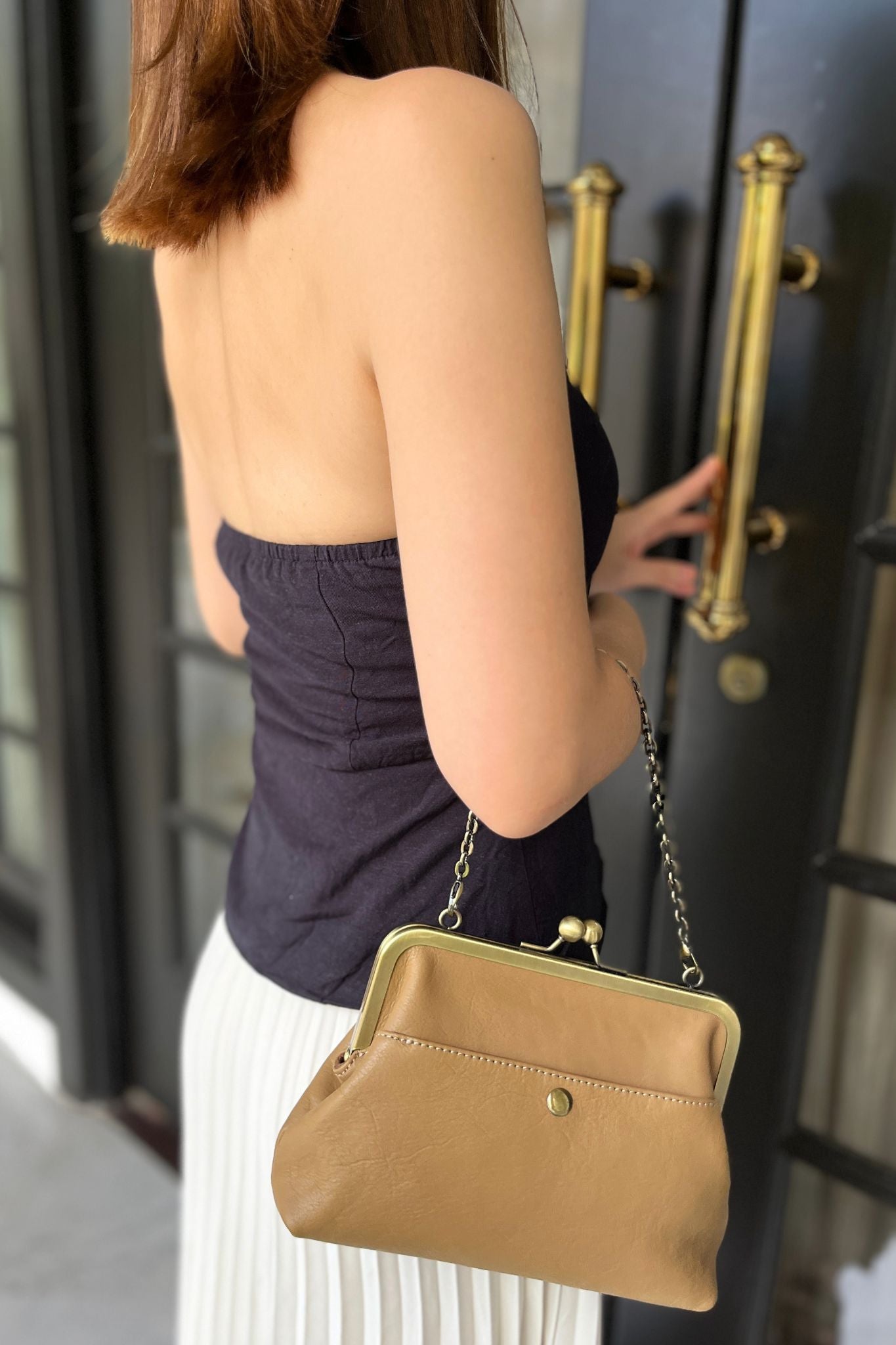 Women's genuine cowhide leather kiss lock vintage clutch handbag