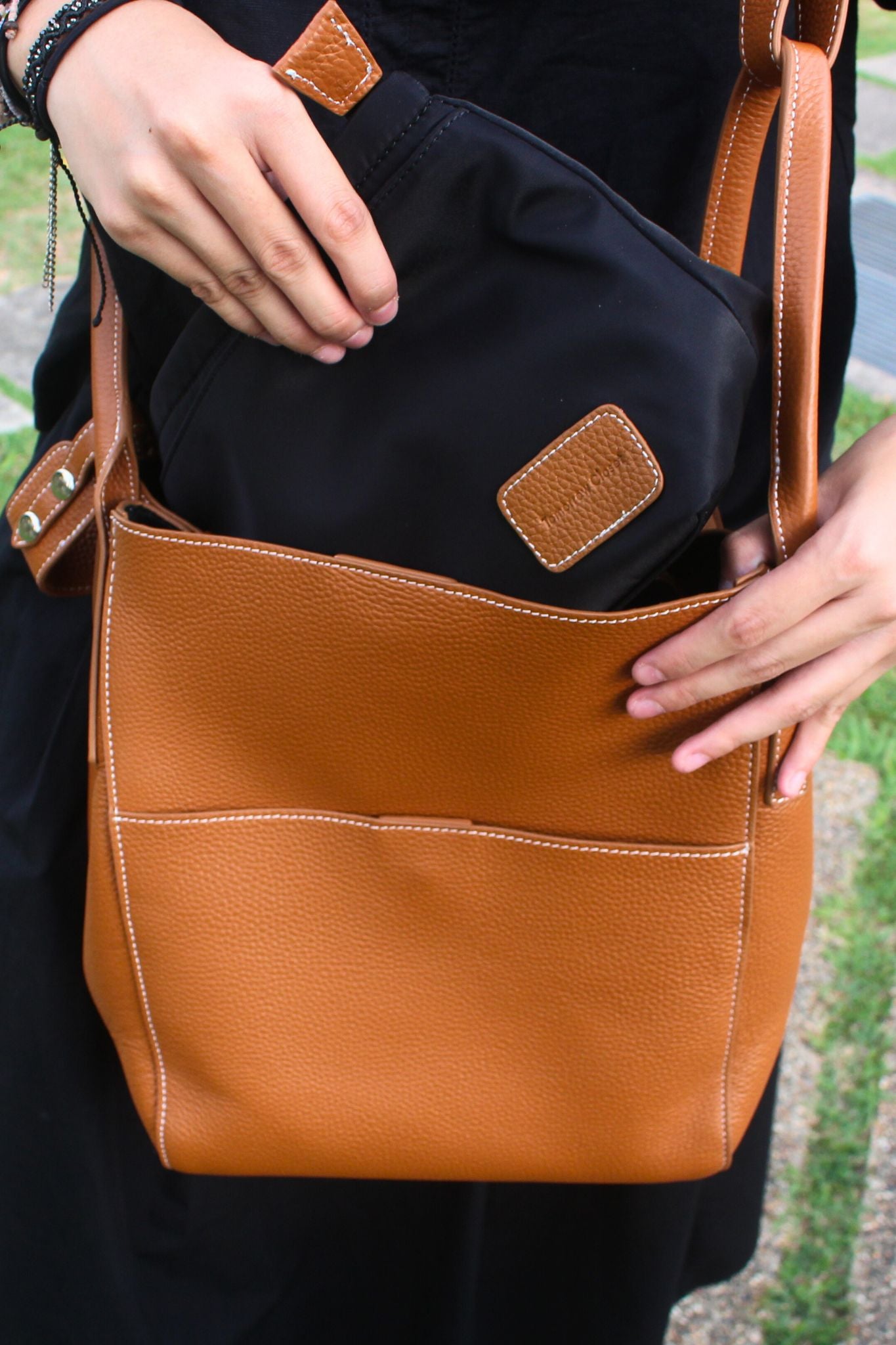 Women's genuine cowhide leather handbag Basket Lock V2 design
