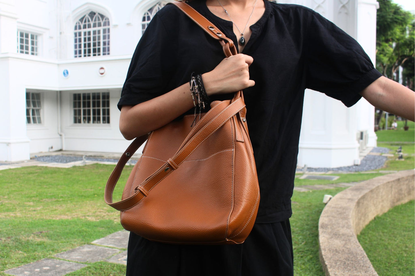 Women's genuine cowhide leather handbag Basket Lock V2 design