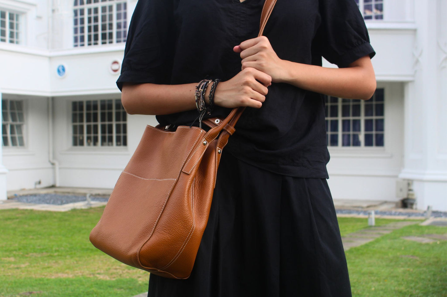 Women's genuine cowhide leather handbag Basket Lock V2 design