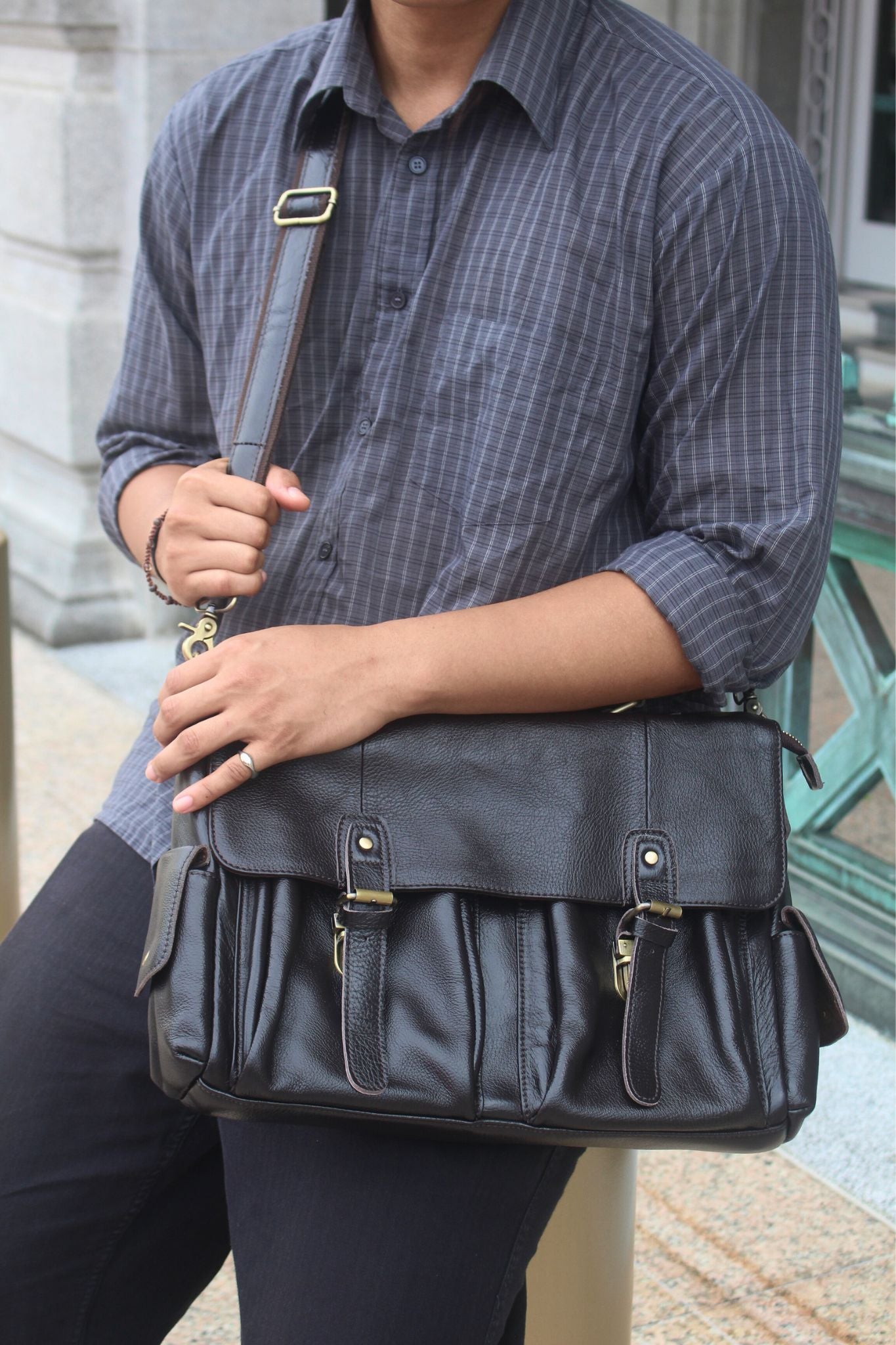 Unisex Women's and Men's genuine cowhide leather satchel briefcase Torba design