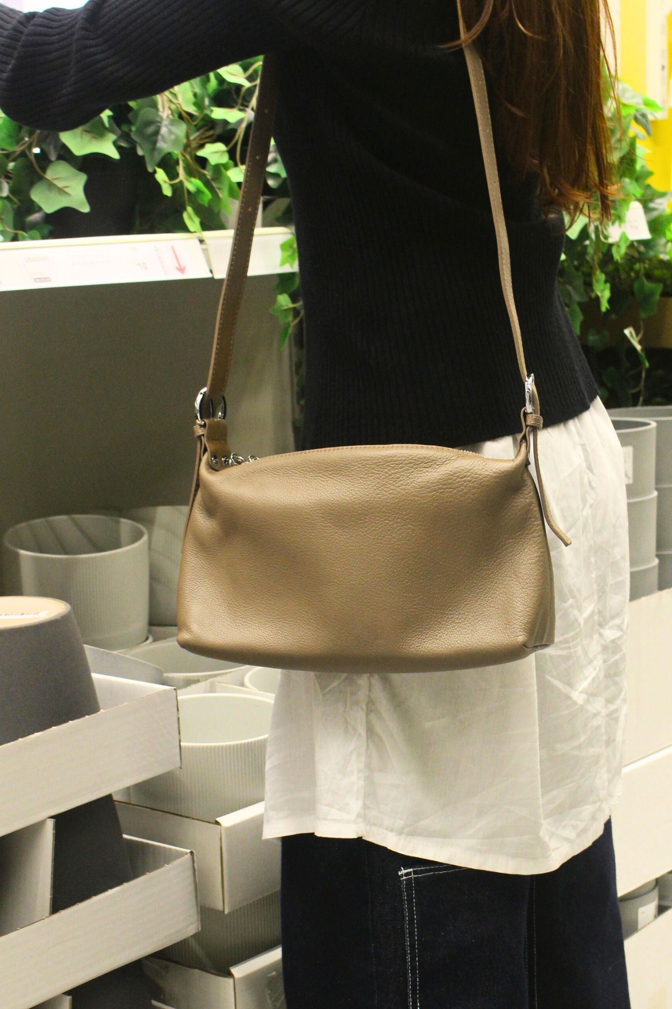 Women's genuine cowhide leather handbag Ingot design