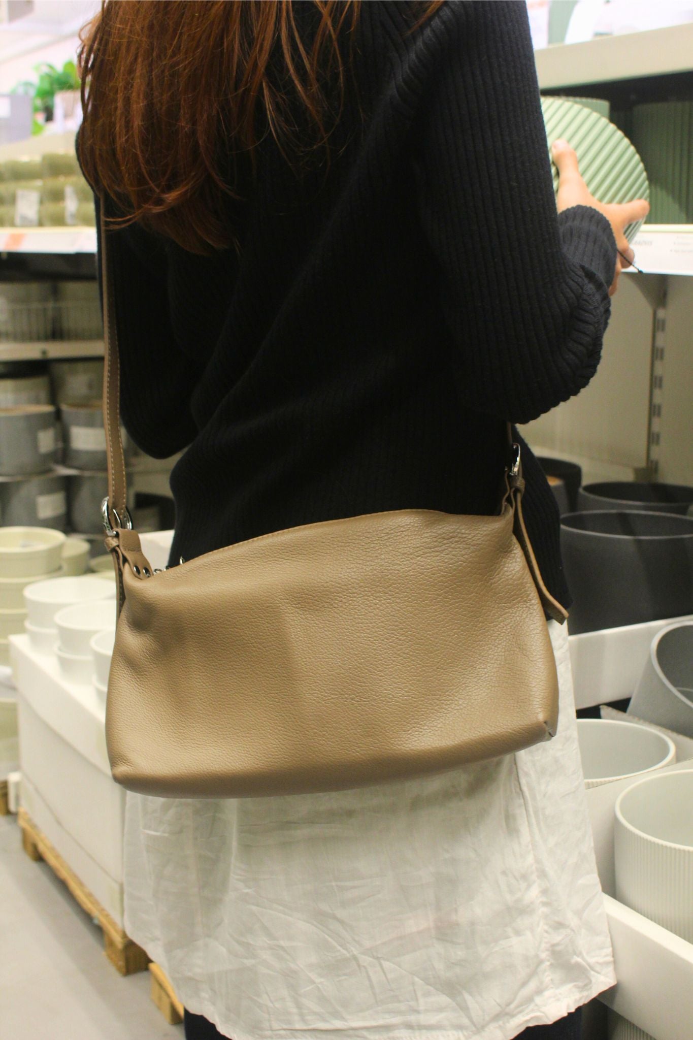 Women's genuine cowhide leather handbag Ingot design