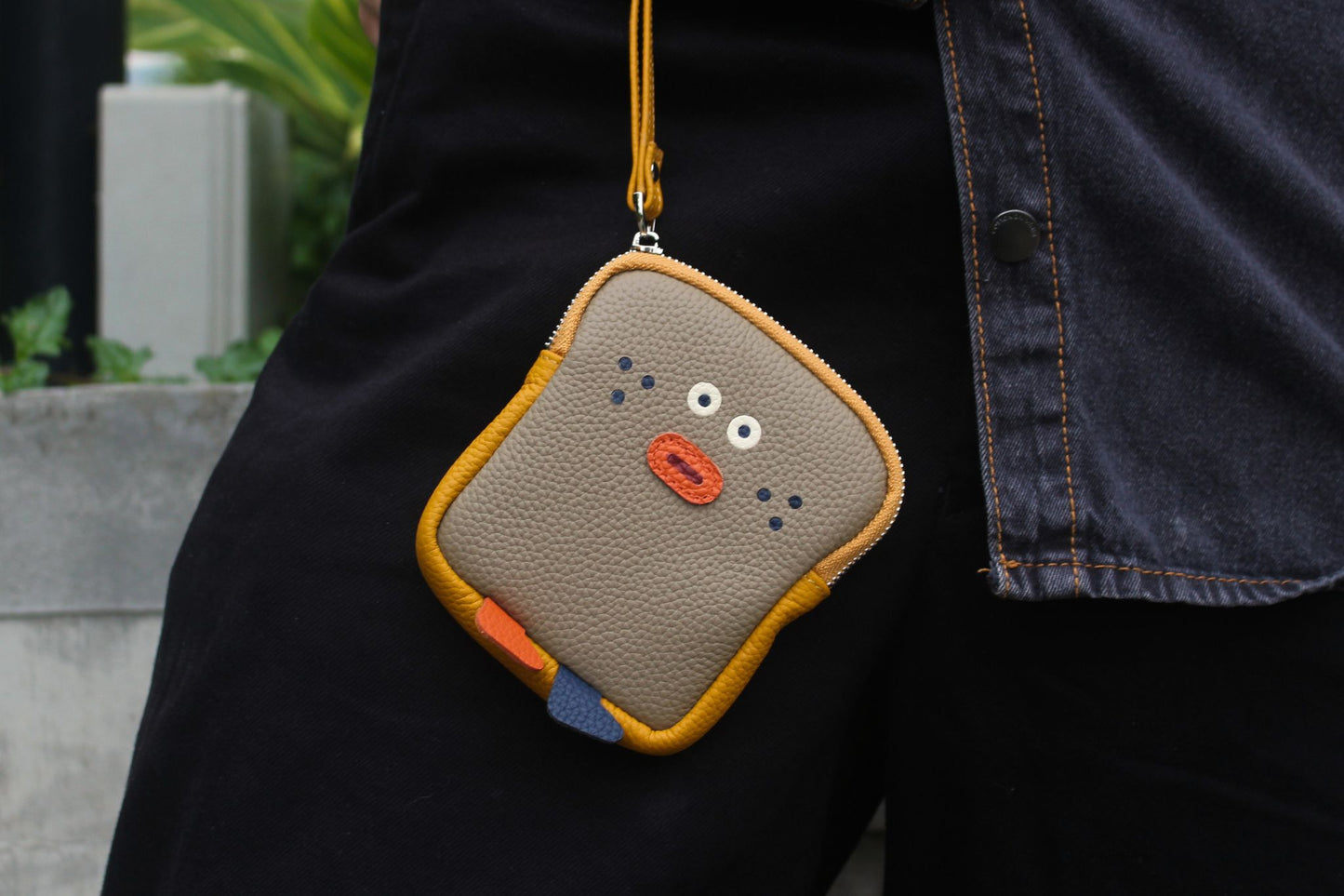 Women's and children's genuine cowhide leather toast design pouch bag charm