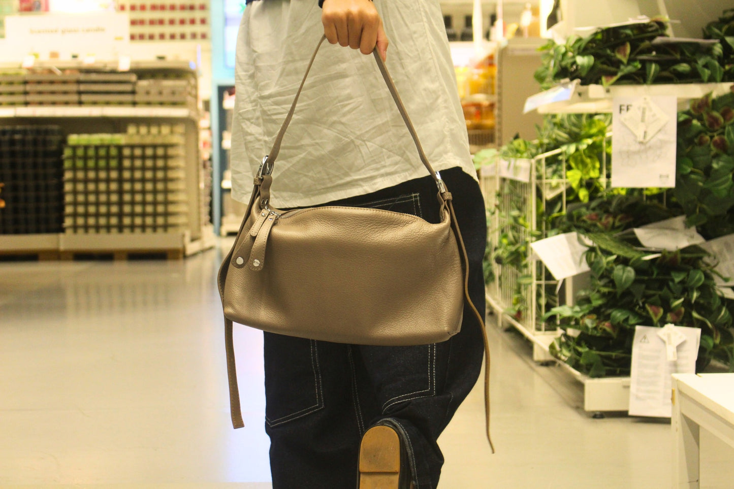 Women's genuine cowhide leather handbag Ingot design