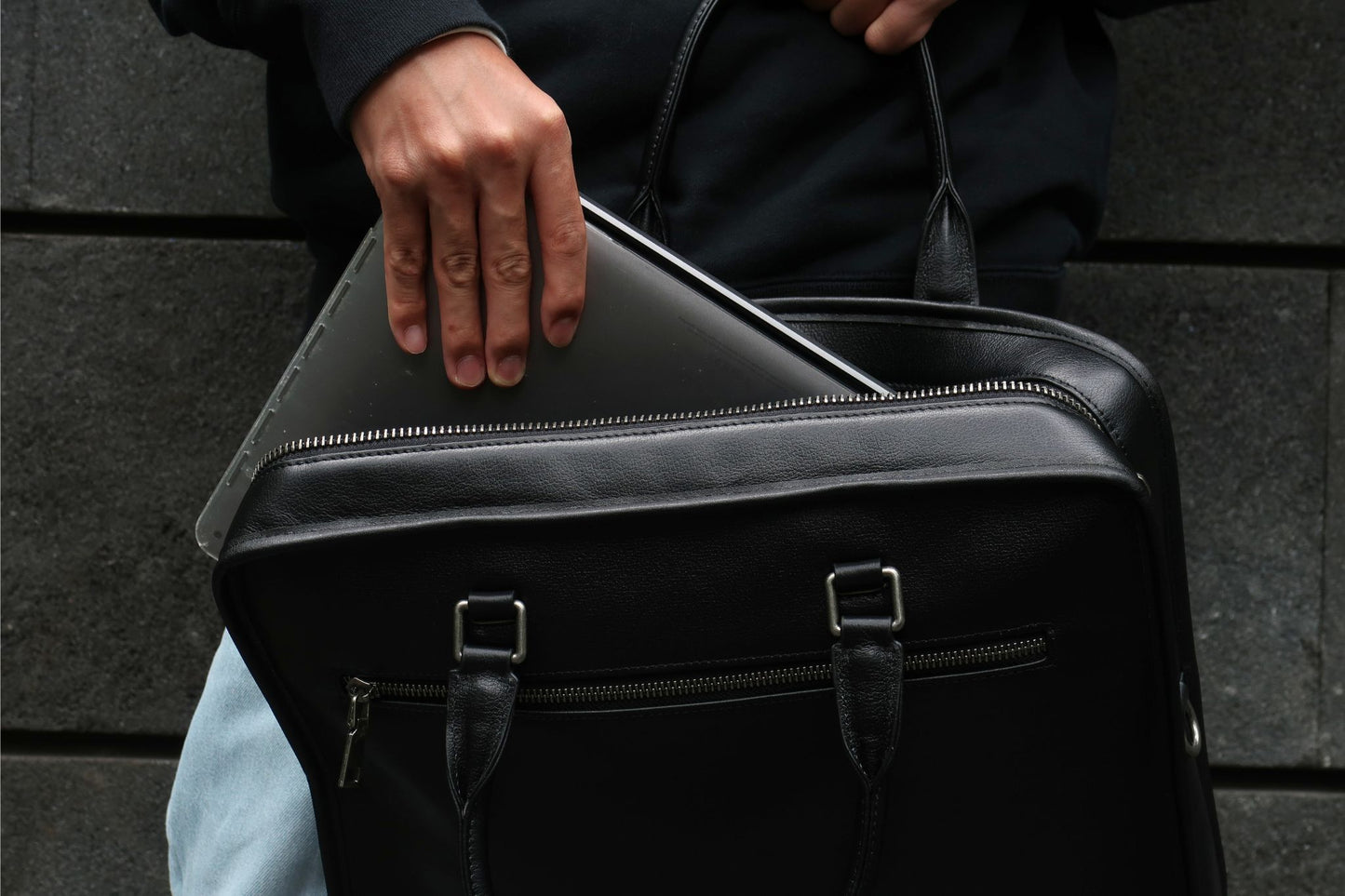 Unisex genuine cowhide leather travel briefcase laptop bag zip design