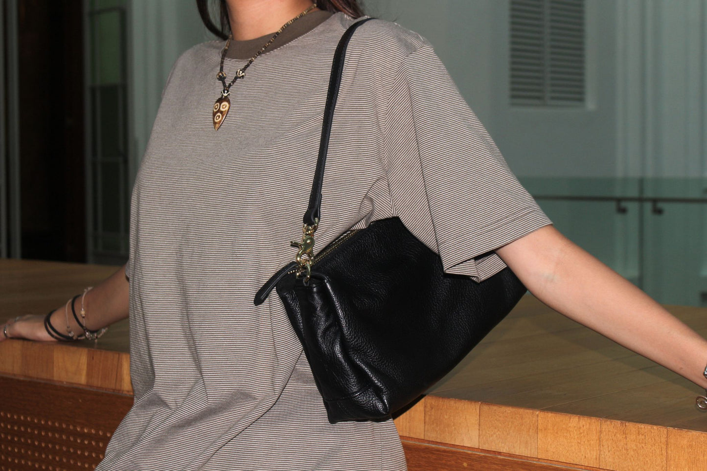 Women's genuine cowhide leather handbag Vivien V5 design
