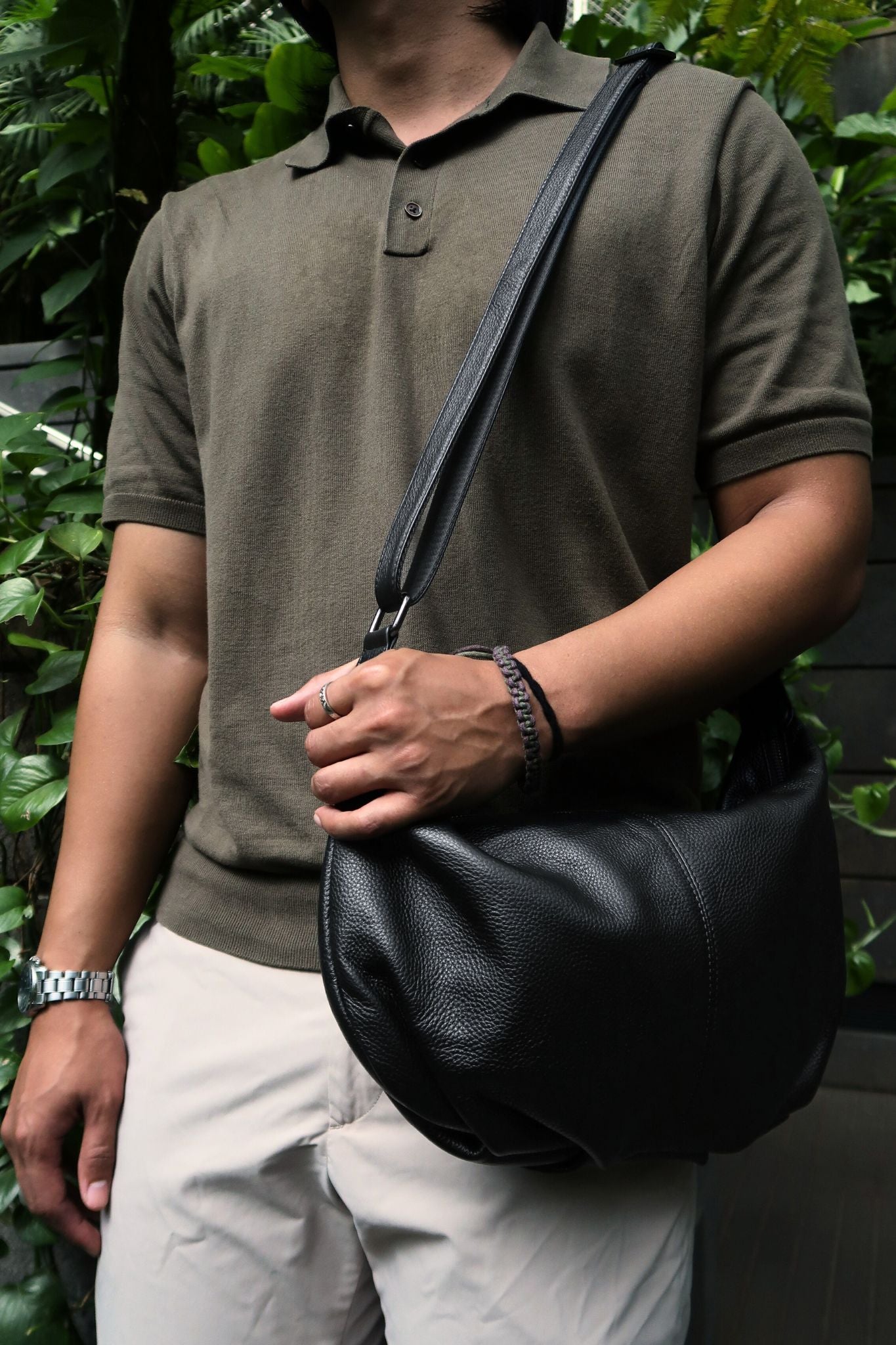 Unisex Women's and Men's genuine cowhide leather handbag Poches V3 design