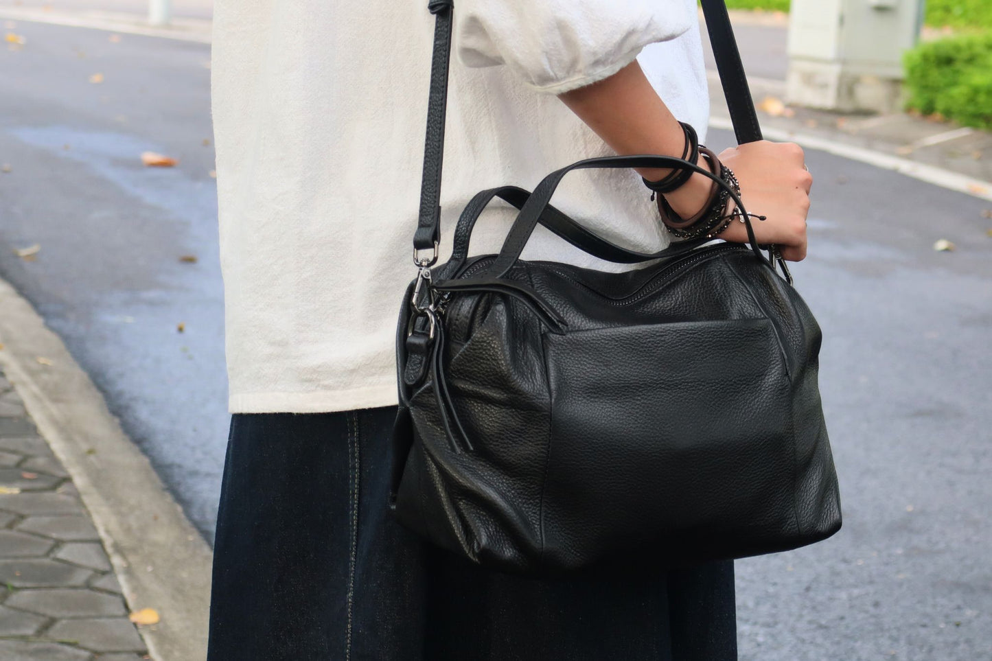 Women's genuine cowhide leather handbag Alana design