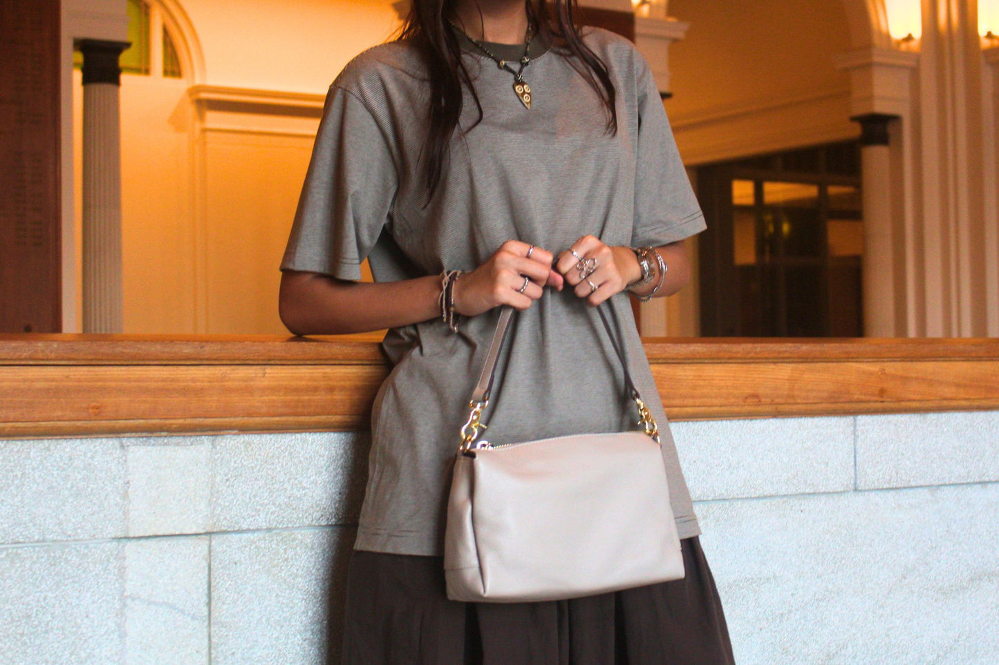 Women's genuine cowhide leather handbag Vivien V5 design