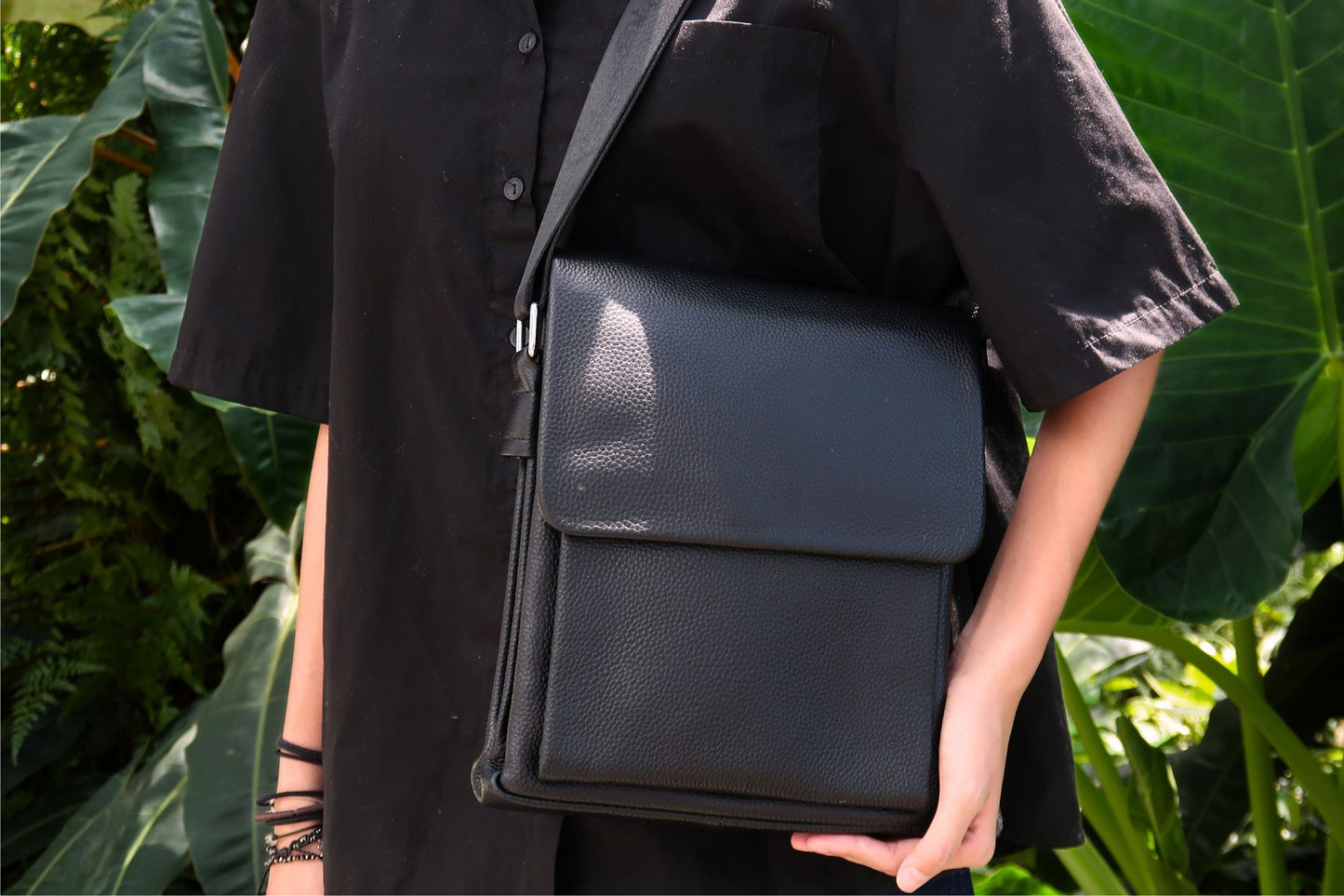 Flap design V2 genuine cowhide leather sling bag