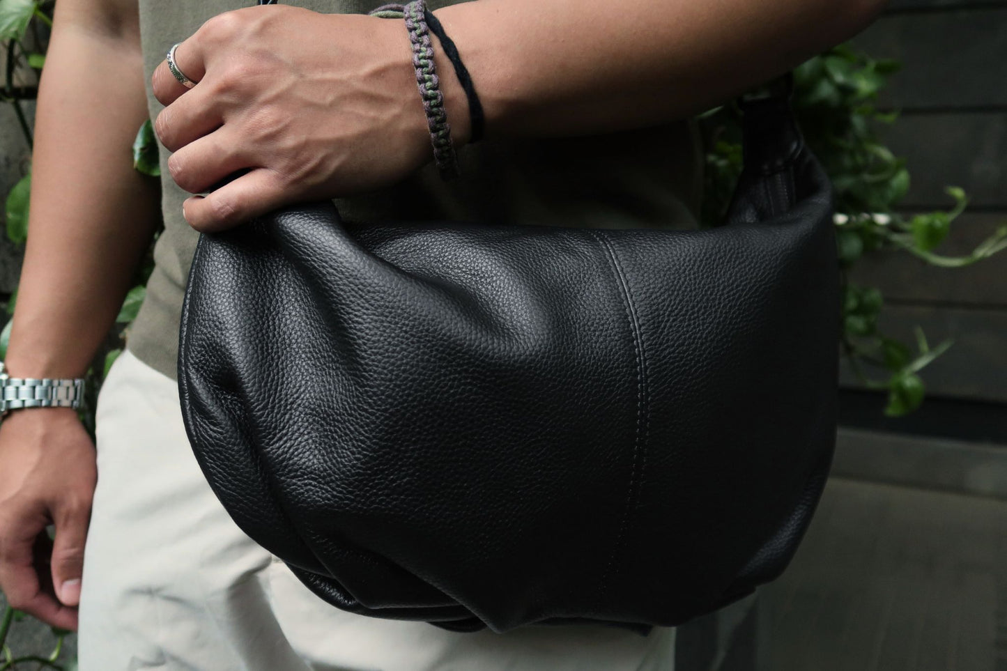 Unisex Women's and Men's genuine cowhide leather handbag Poches V3 design