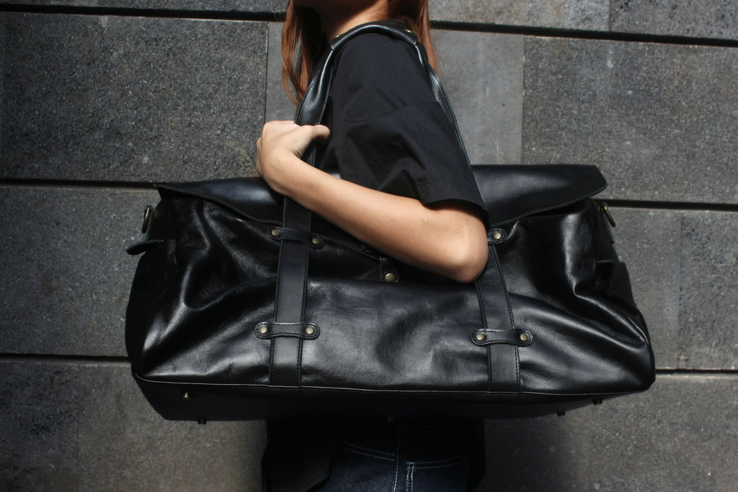 Unisex Women's and Men's genuine cowhide vintage leather duffel travel bag