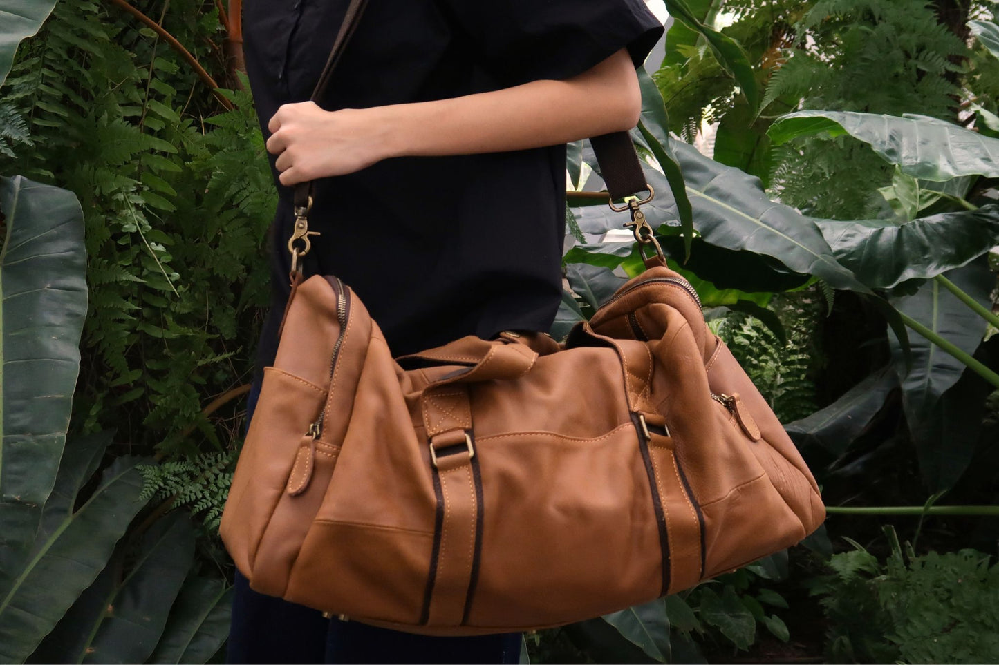 Unisex Women's and Men's genuine cowhide leather duffel travel bag