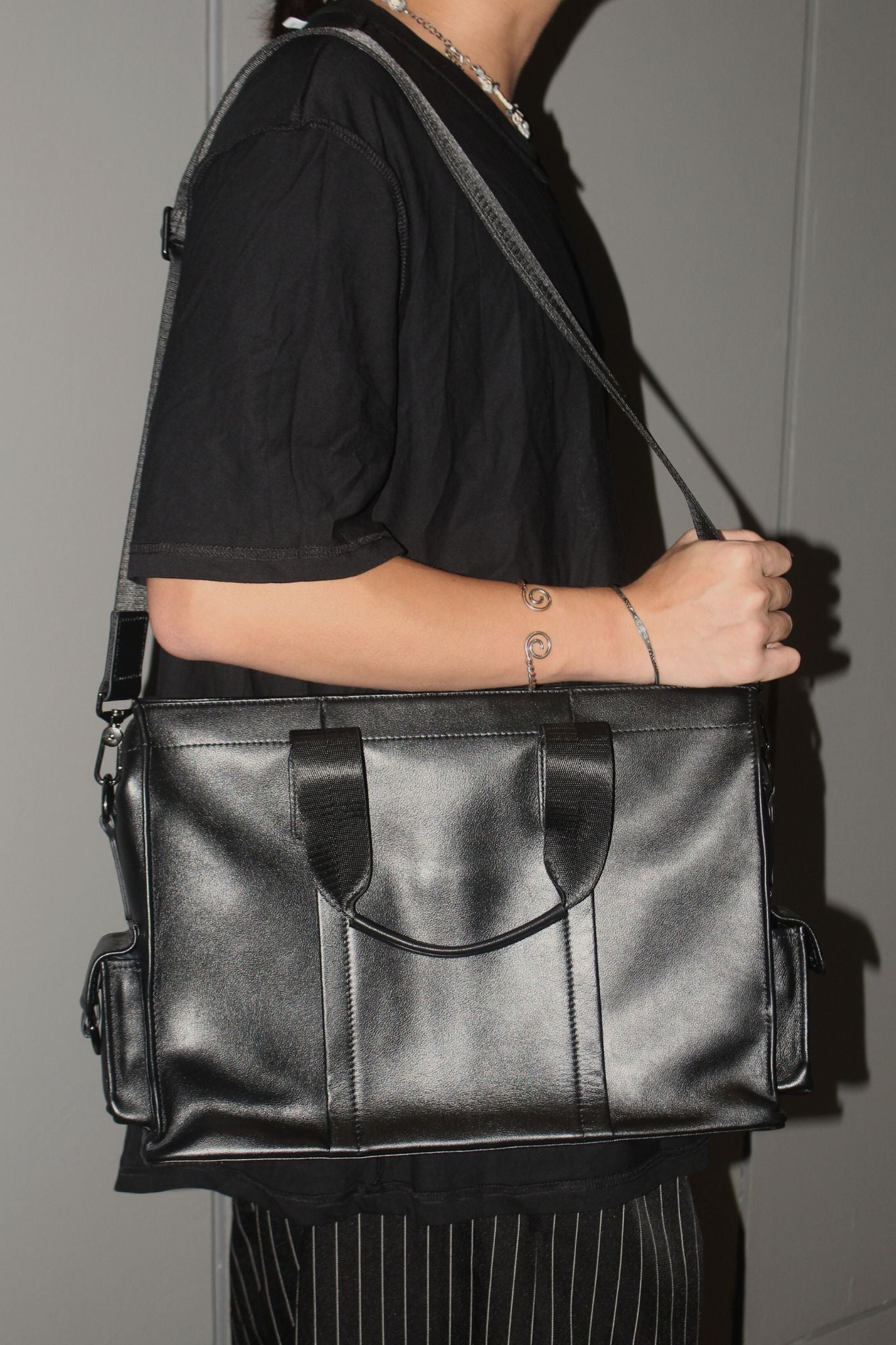 Unisex genuine cowhide leather Potter design briefcase with sling