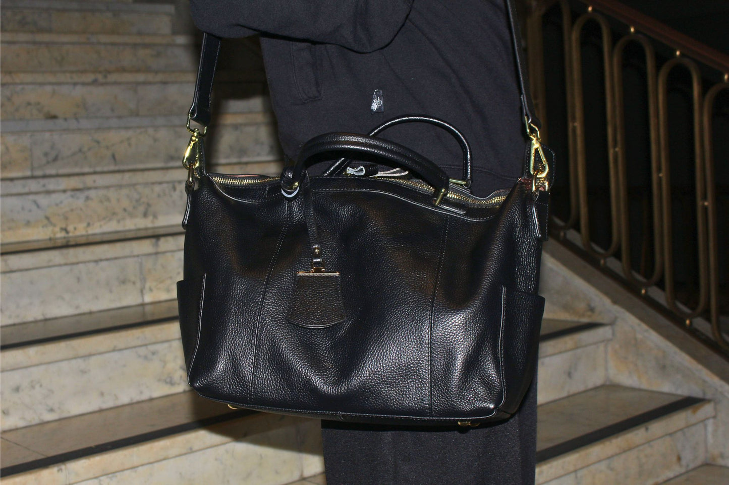 Women's genuine cowhide leather handbag Ellipse V3 design