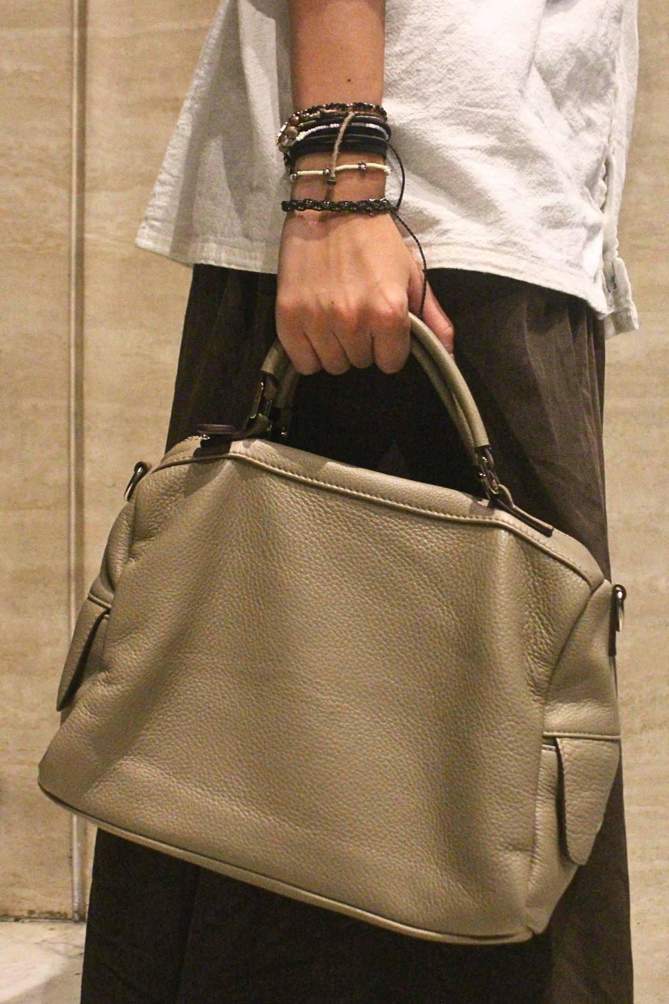 Women's genuine cowhide leather handbag Kabelky v3 design with 2 straps