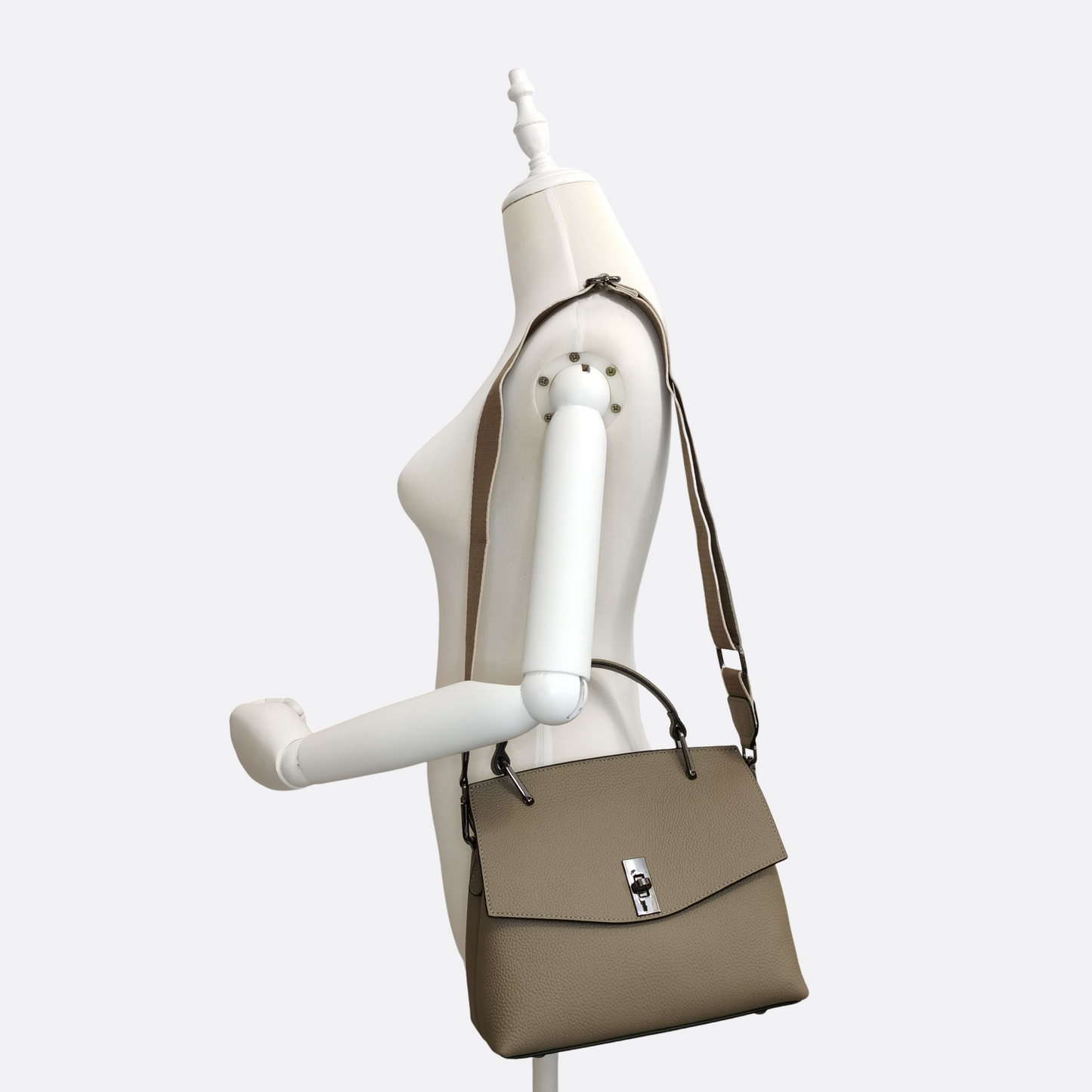 Women's cowhide leather handbag Lari V3 design