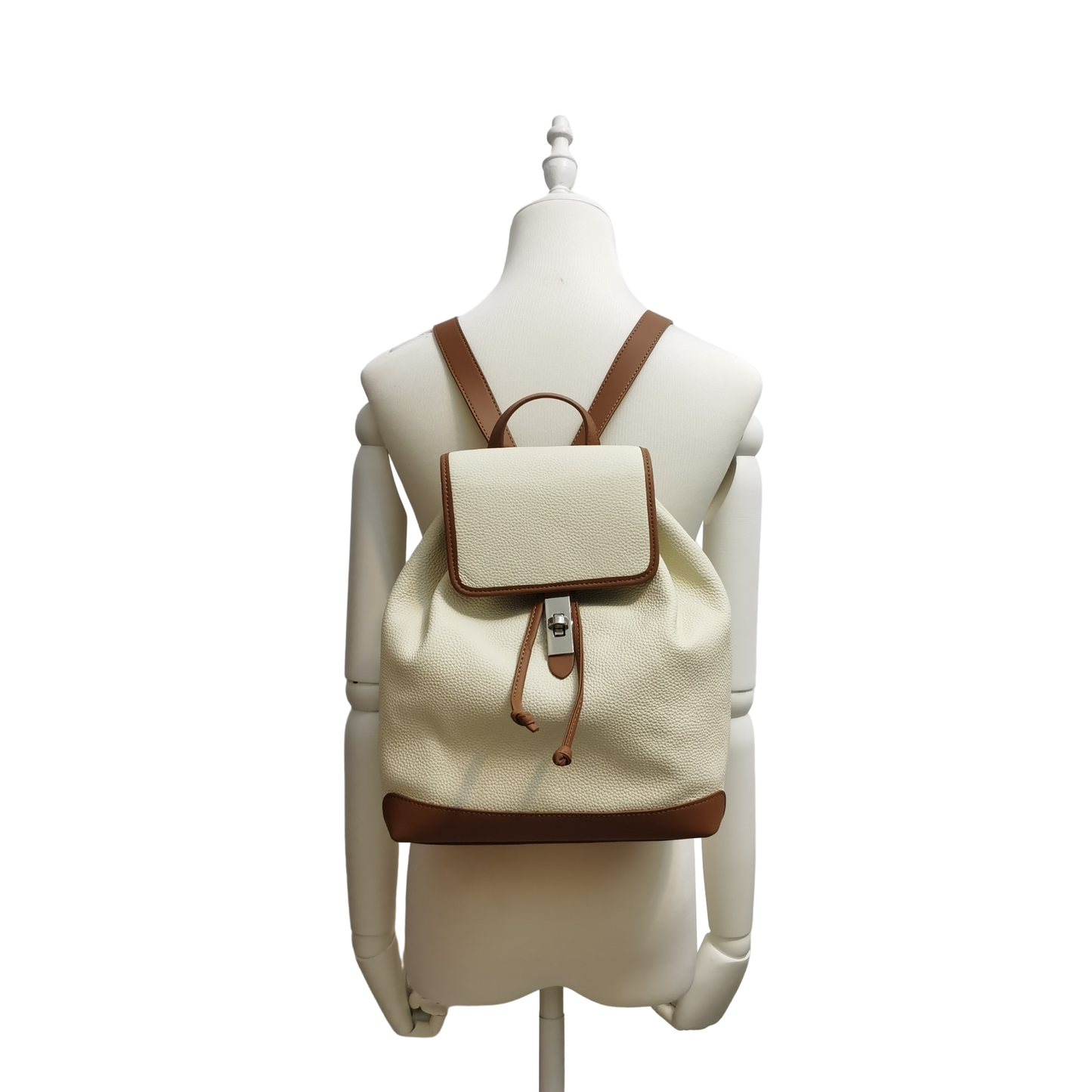 Women's leather backpack zaino design by Tomorrow Closet