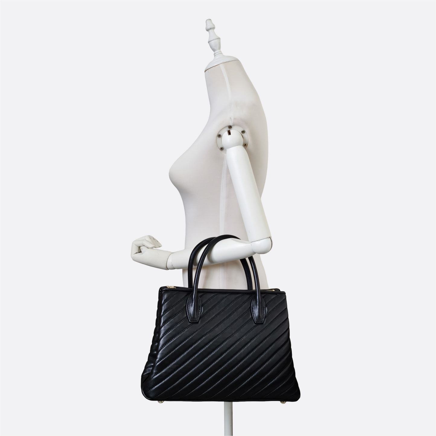 Women's genuine lambskin leather handbag Falten Perry design