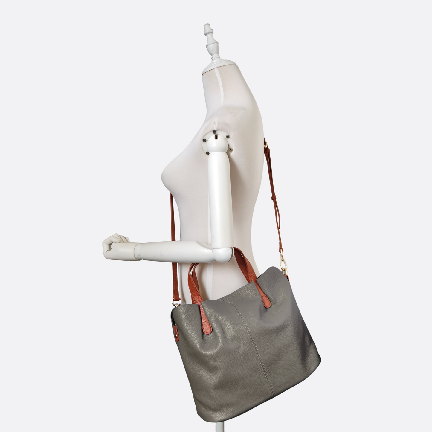 Women's genuine cowhide leather handbag Borsa V2 design