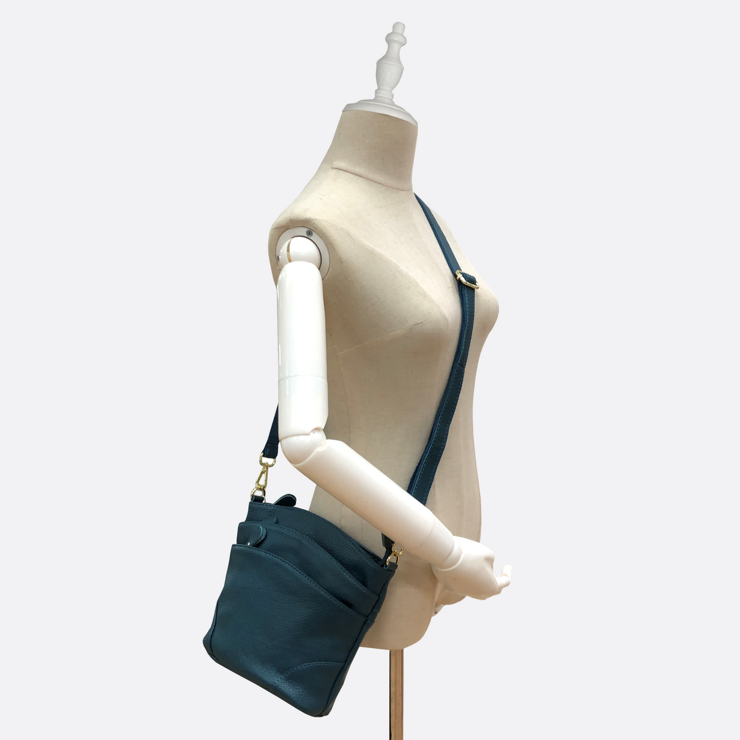Women's genuine cowhide leather handbag Hayden design