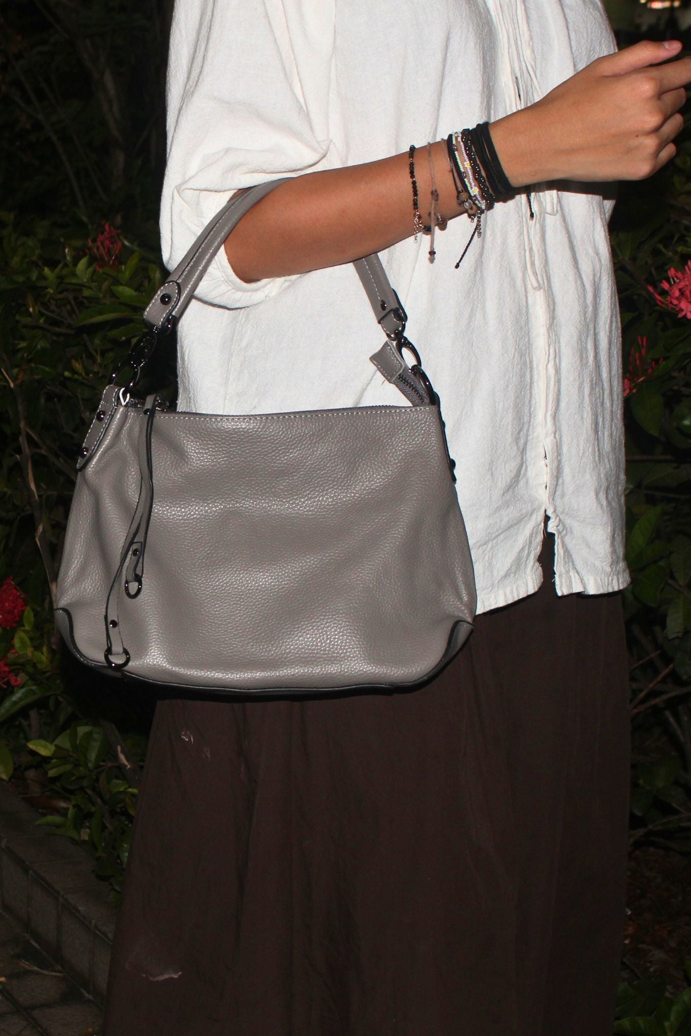 Women's genuine cowhide leather handbag Bora V2 design