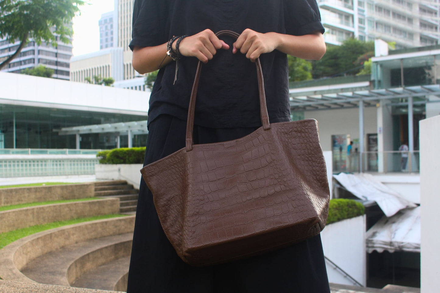 Women's genuine cowhide leather Shopping Tote in crocodile print