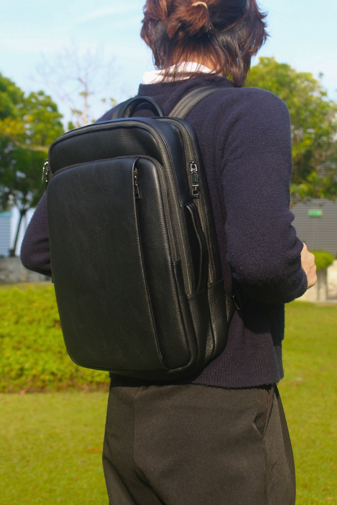 Unisex cowhide leather 2 in 1 travel backpack