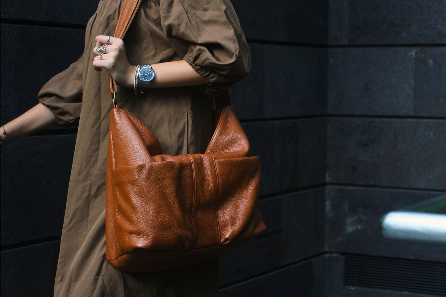 Unisex Women's and Men's genuine cowhide leather handbag Poches design
