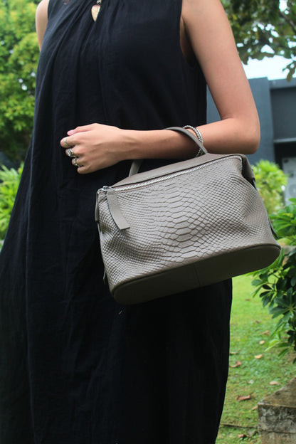 Women's genuine cowhide leather handbag Kabelky v2 design