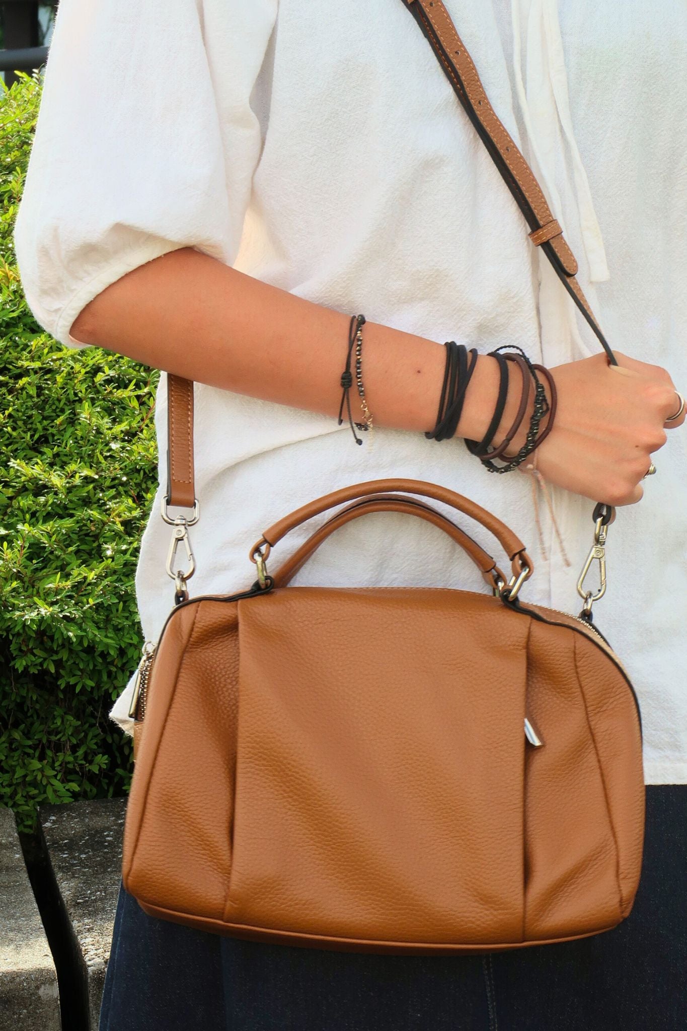 Women's genuine cowhide leather handbag Alana V2 design