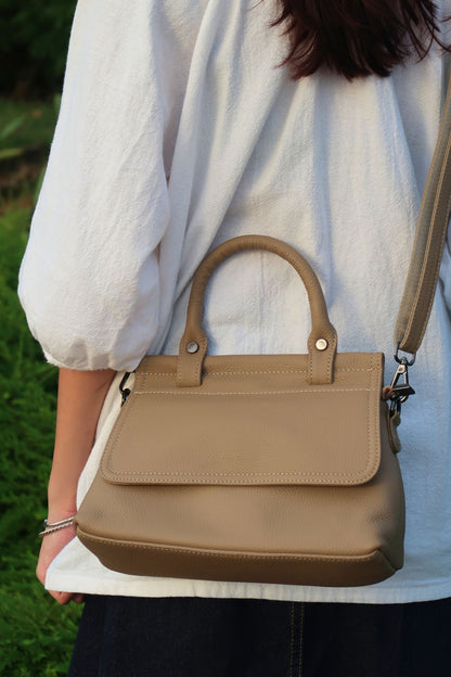 Women's genuine cowhide leather Handbag Perry V5 design