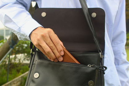 Unisex genuine cowhide leather satchel messenger sling bag handbag