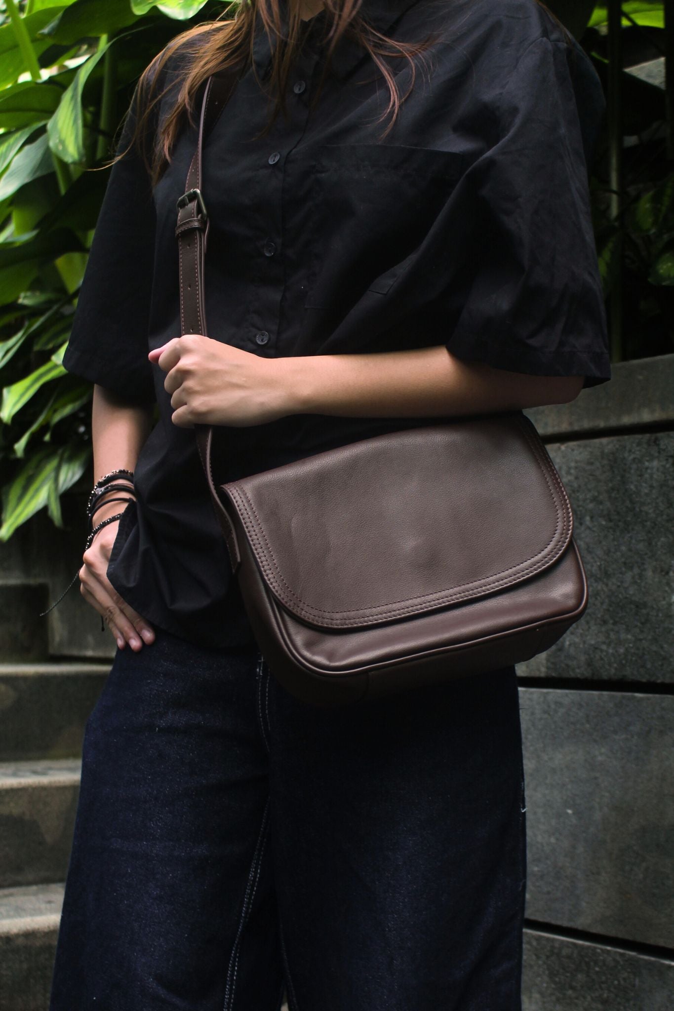 Unisex genuine cowhide leather satchel messenger sling bag handbag V3