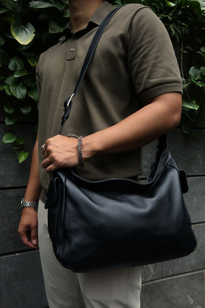 Unisex genuine cowhide leather handbag Carly messenger