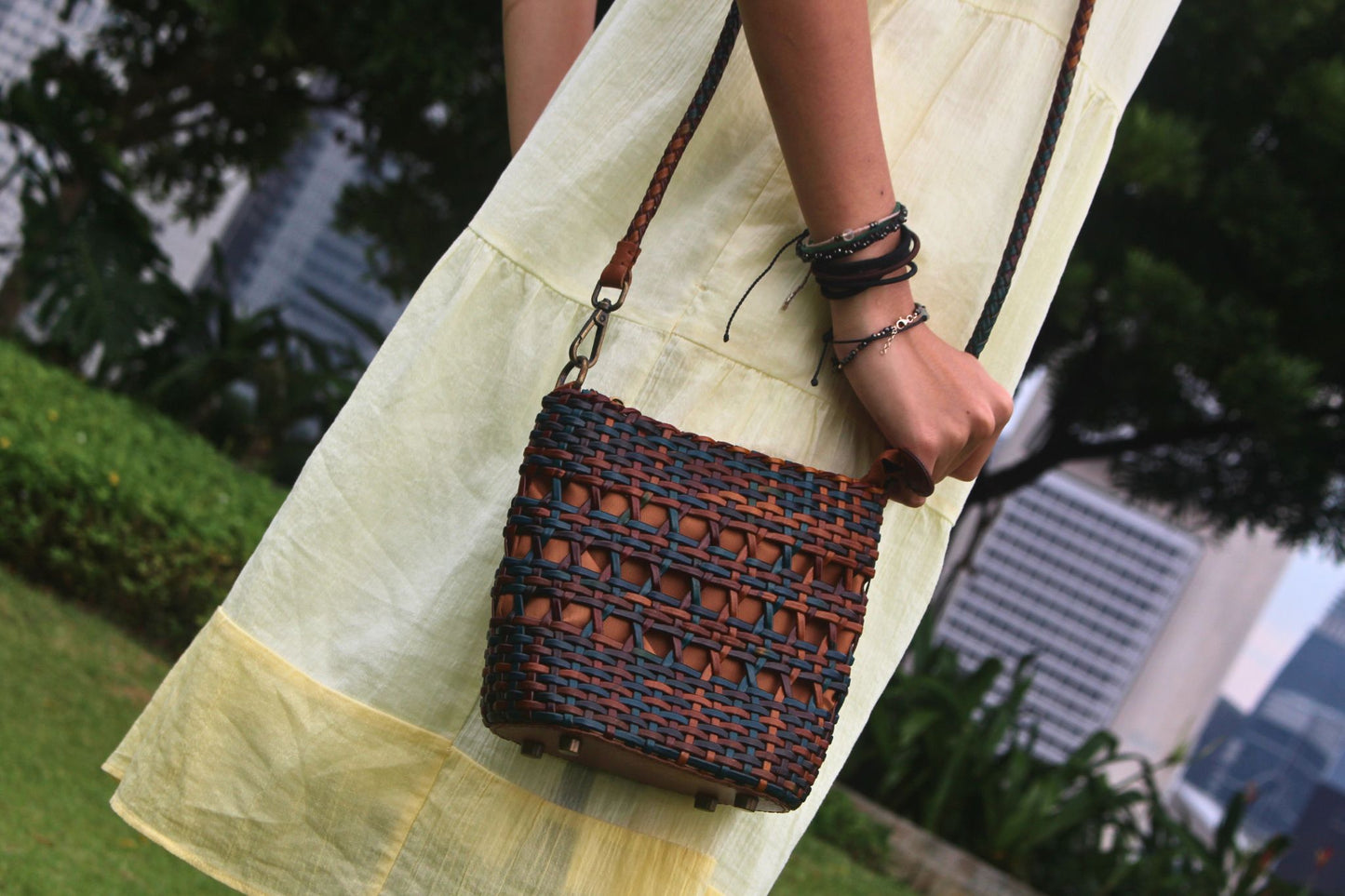 Women's genuine handwoven cowhide leather handphone bag Mirren design