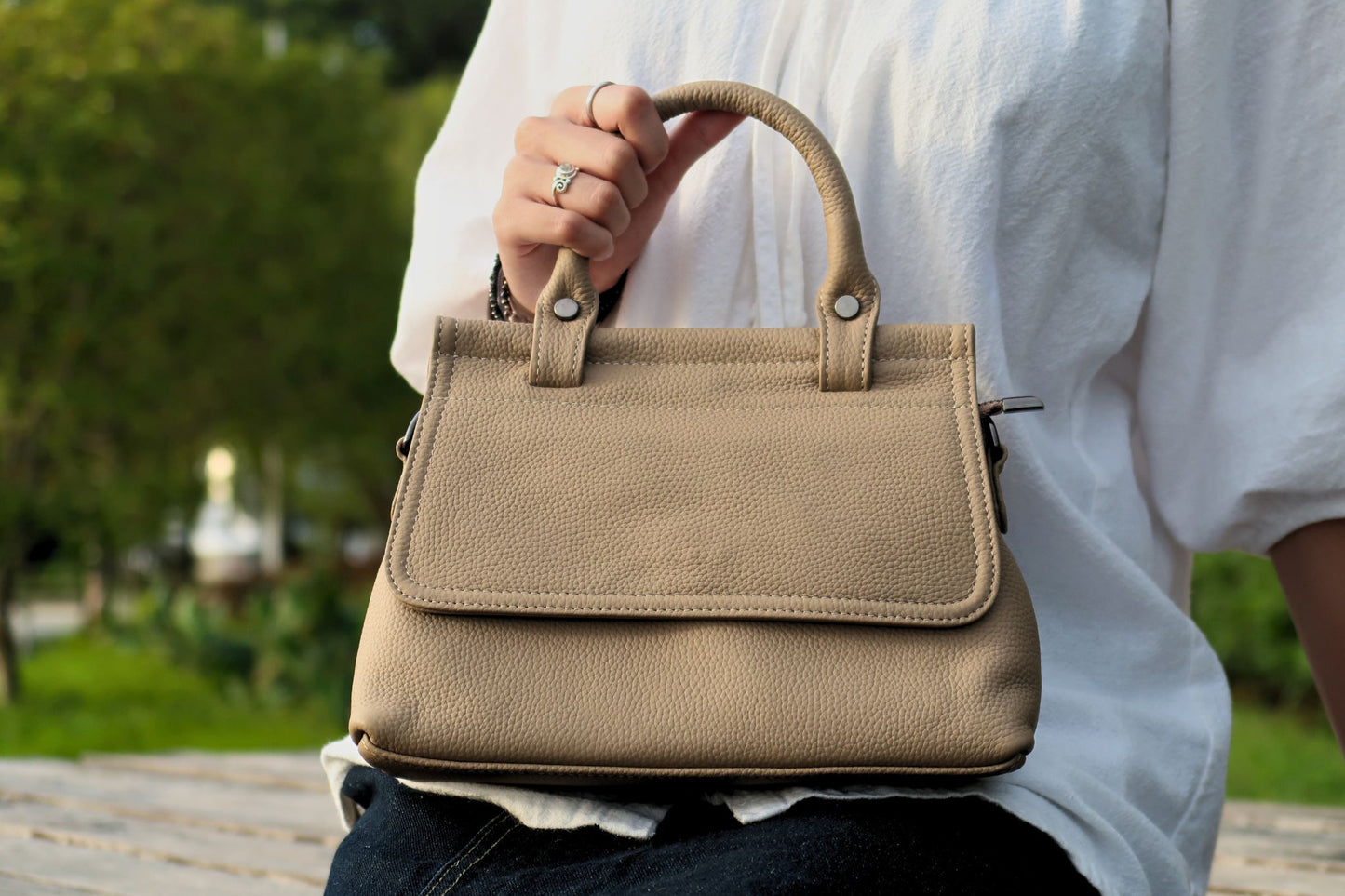 Women's genuine cowhide leather Handbag Perry V5 design