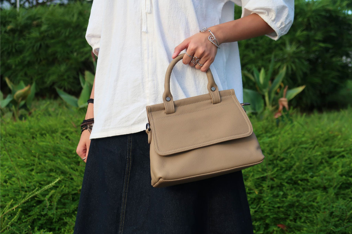 Women's genuine cowhide leather Handbag Perry V5 design