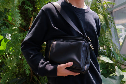 Davel V4 design unisex genuine cowhide leather sling bag