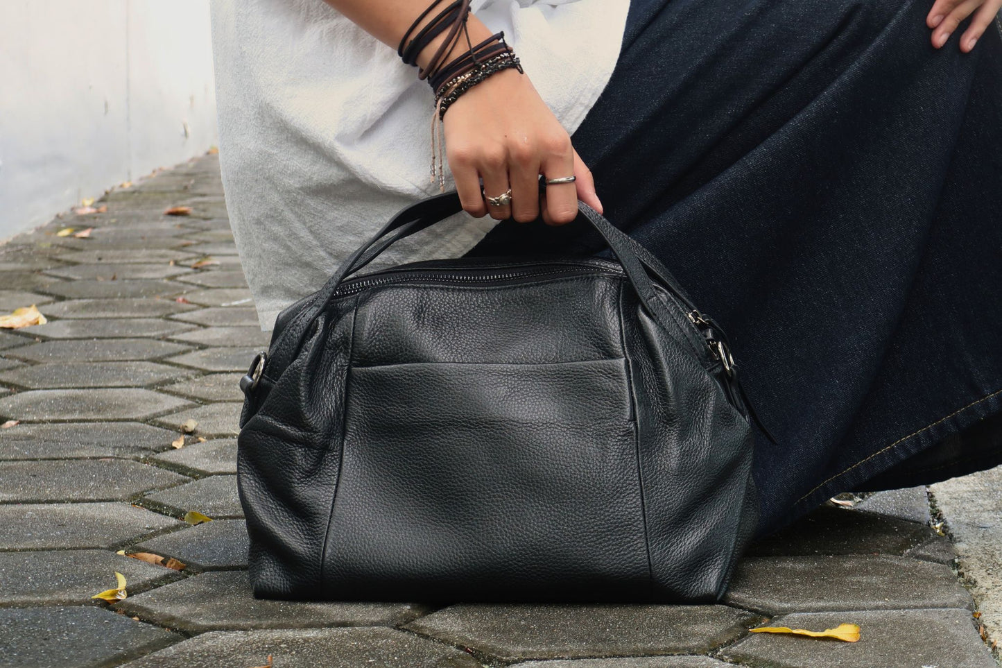 Women's genuine cowhide leather handbag Alana design
