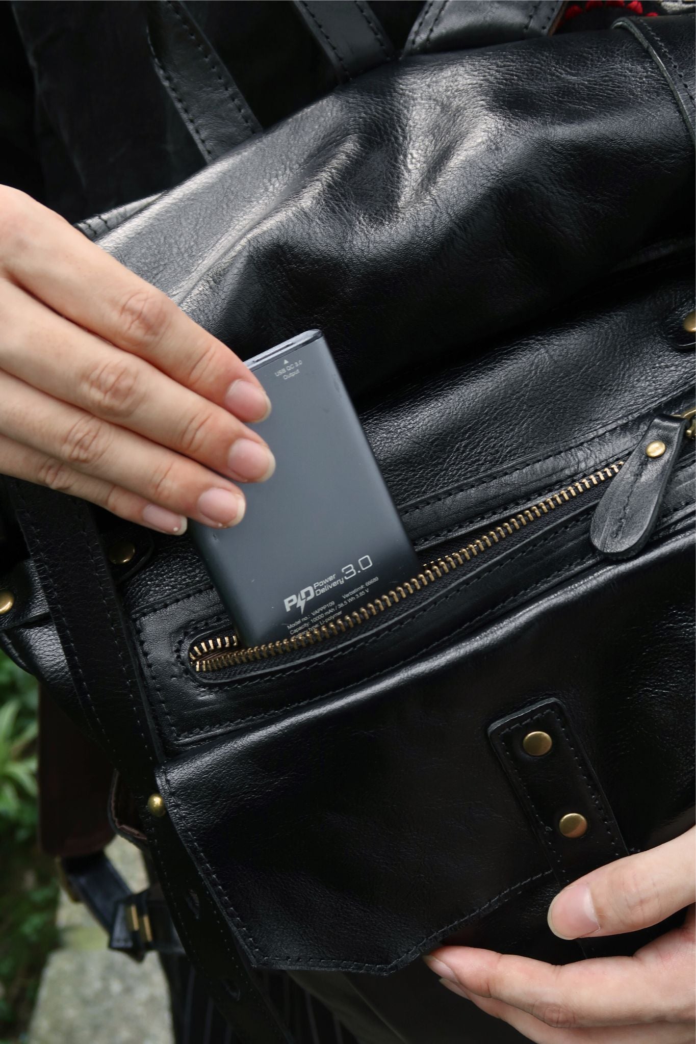 Unisex cowhide leather Torba design Roll top backpack