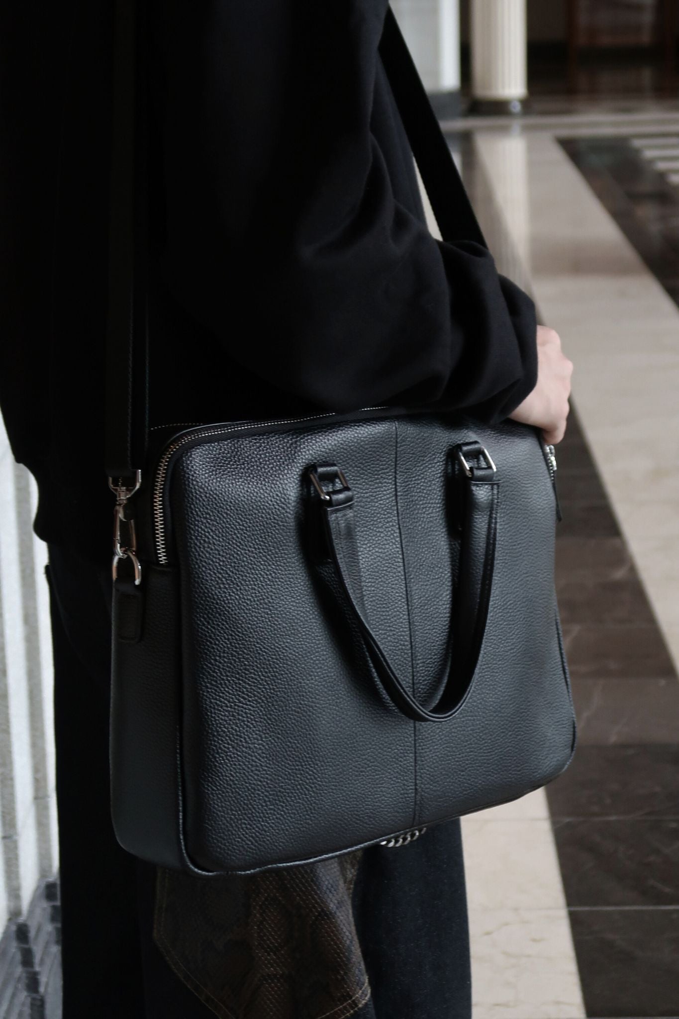 Triple zip unisex cowhide leather briefcase laptop bag with sling