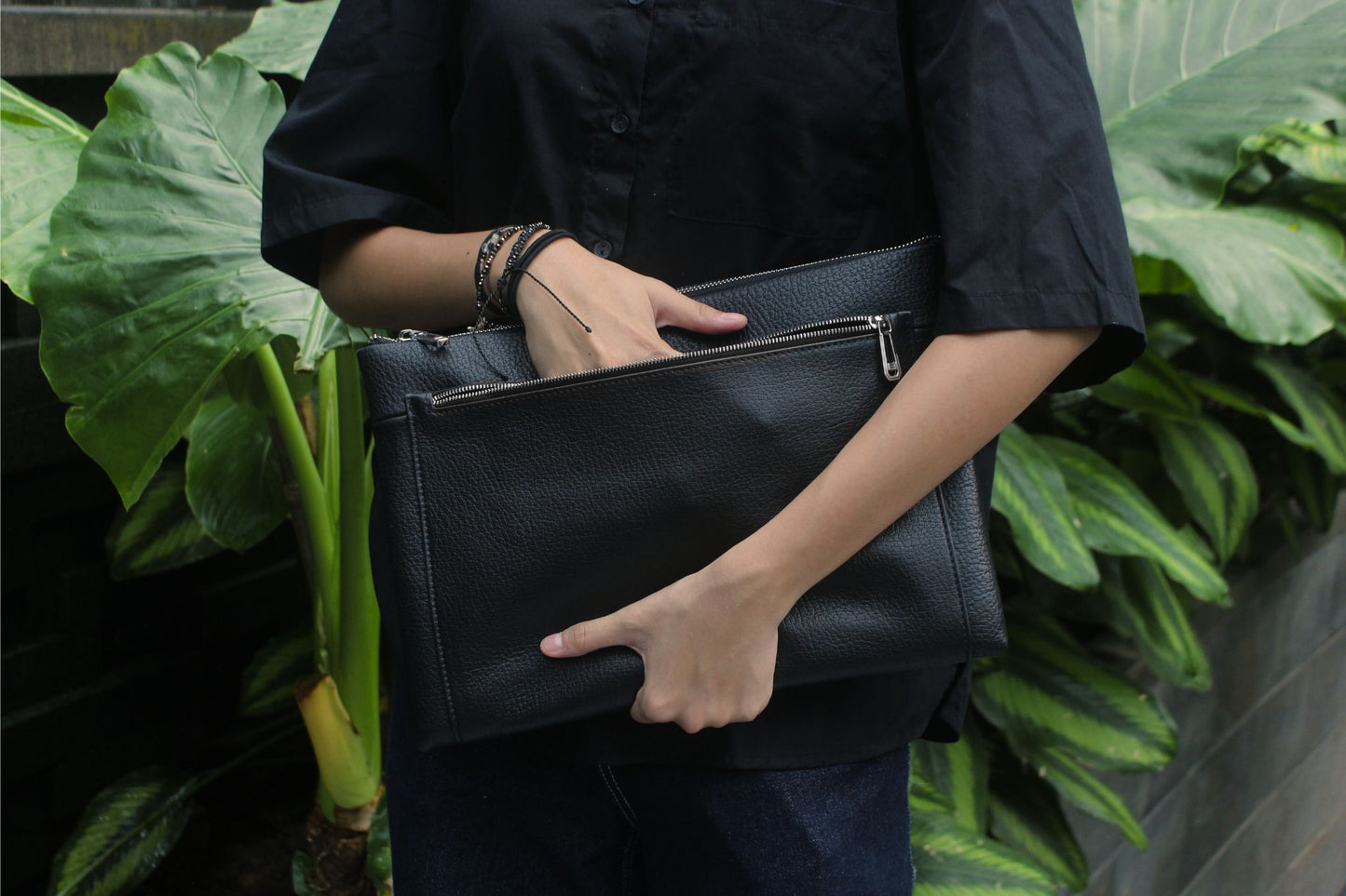 Unisex genuine cowhide leather Clutch/laptop sleeve/laptop folio