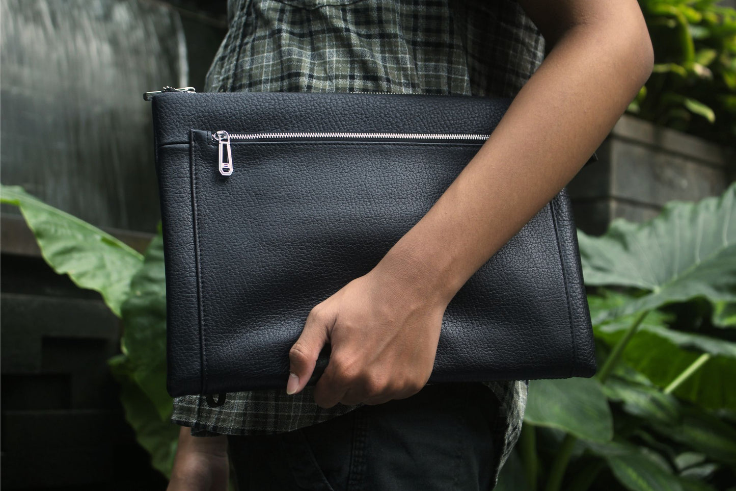 Unisex genuine cowhide leather Clutch/laptop sleeve/laptop folio