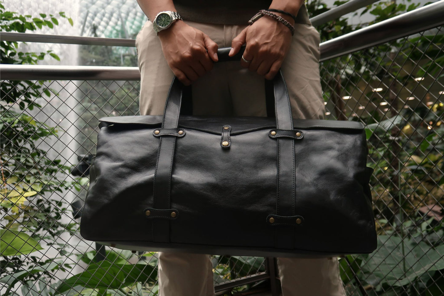 Unisex Women's and Men's genuine cowhide vintage leather duffel travel bag